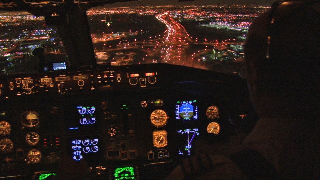 BOEING 767-300 (C-GDUZ) - AC1245 about to land at Toronto after a return flight to St Maarten (from our AIR CANADA 767-300ER film)