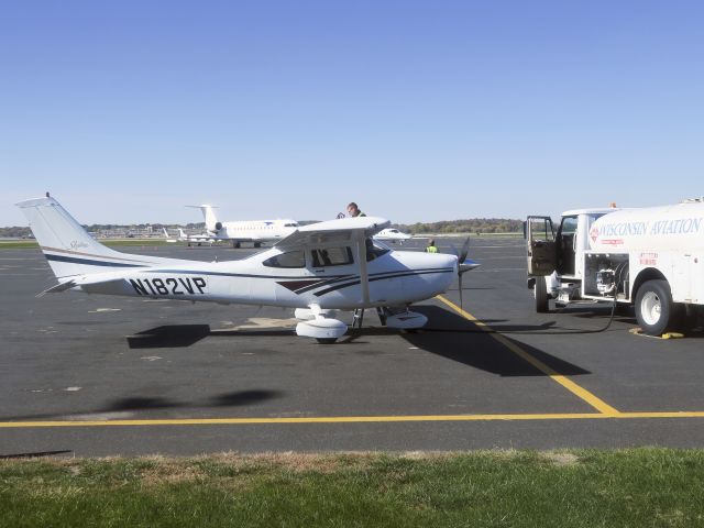 Cessna Skylane (N182VP) - 18 October 2015