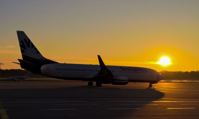 Boeing 737-800 (D-ASXQ)