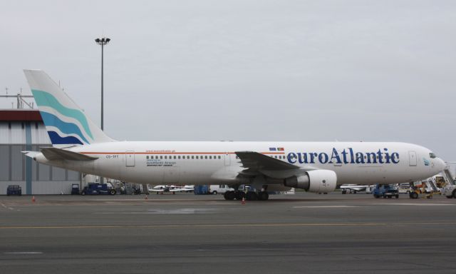 BOEING 767-300 (CS-TFT) - Operating for TACV