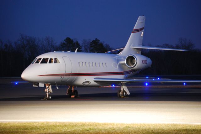 Dassault Falcon 2000 (N33D) - WARBLER I LLC  at KJQF - 2/21/10