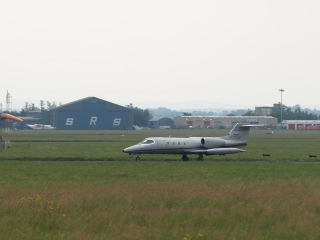 Learjet 35 (N71CK)