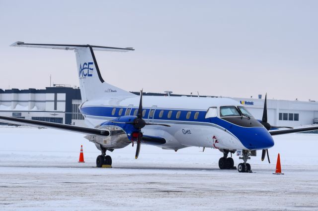 Embraer EMB-120 Brasilia (N121CZ)