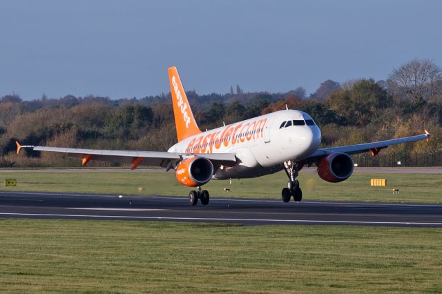 Airbus A319 (G-EZFY) - EZY130 arriving after the short hop from Belfast (BFS)