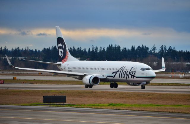 Boeing 737-800 (N577AS) - AviationNW.weebly.com