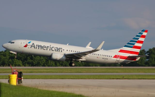 Boeing 737-800 (N808NN) - An American Airlines 737-800 headed to DFW.  6/9/24.