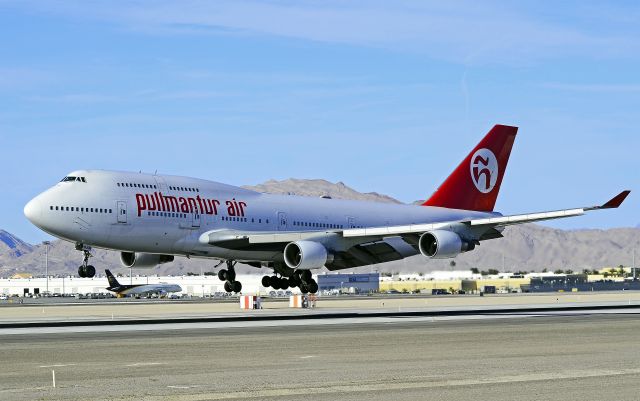 Boeing 747-400 (EC-KSM) - Pullmantur Air Boeing 747-412 EC-KSM (cn 27178/1015) An unusual guest touched down at McCarran today April 27, 2011. Air Pullmanturs Boeing 747 is a charter flight from Madrid, Spain. Las Vegas - McCarran International (LAS / KLAS) USA - Nevada, April 27