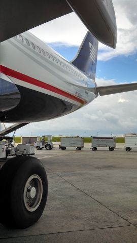 Airbus A330-200 (N288AY) - GEAR SHOT