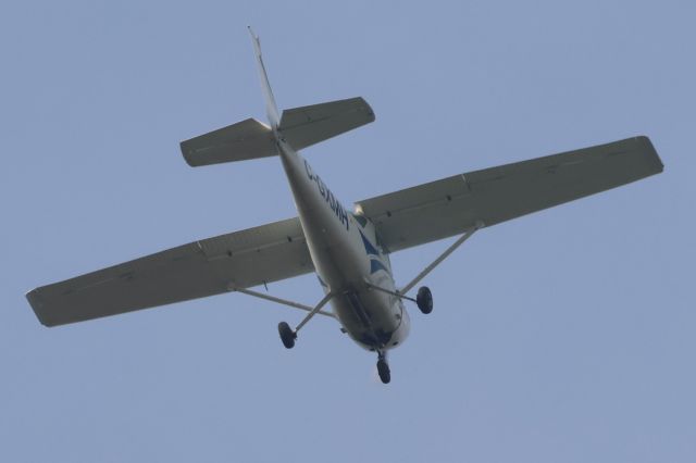 Cessna Commuter (C-GXMH) - C-GXMH Cessna Commuter 150-M  Aéroclub de Montréal. Survolant la ville de Lavaltrie QC. Le 04-06-2025 à 16:05.