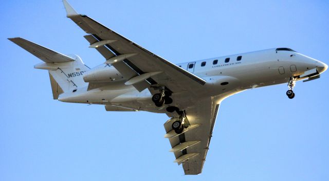 Bombardier Challenger 300 (N550XJ) - On final 30L, from KBTV  06-02-2015