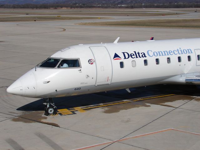 Canadair Regional Jet CRJ-200 —