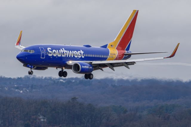 Boeing 737-700 (N220WN)