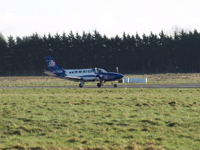 Cessna 404 Titan (G-TASK)