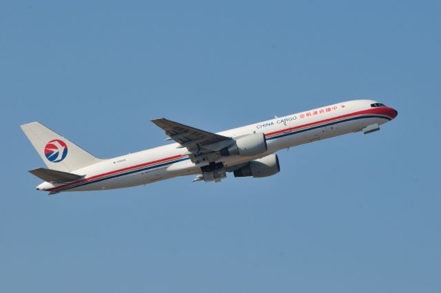 Boeing 757-200 (B-2808) - 2013/3/6