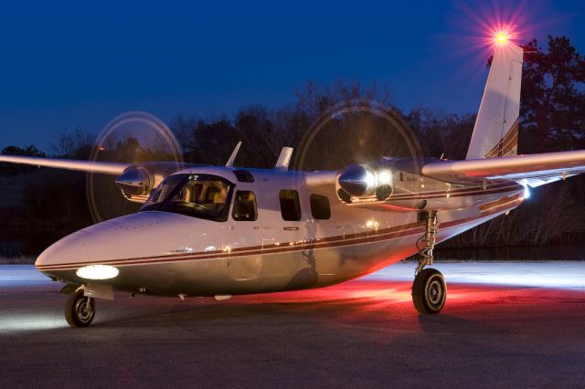 Aero Commander 500 (N799CE)