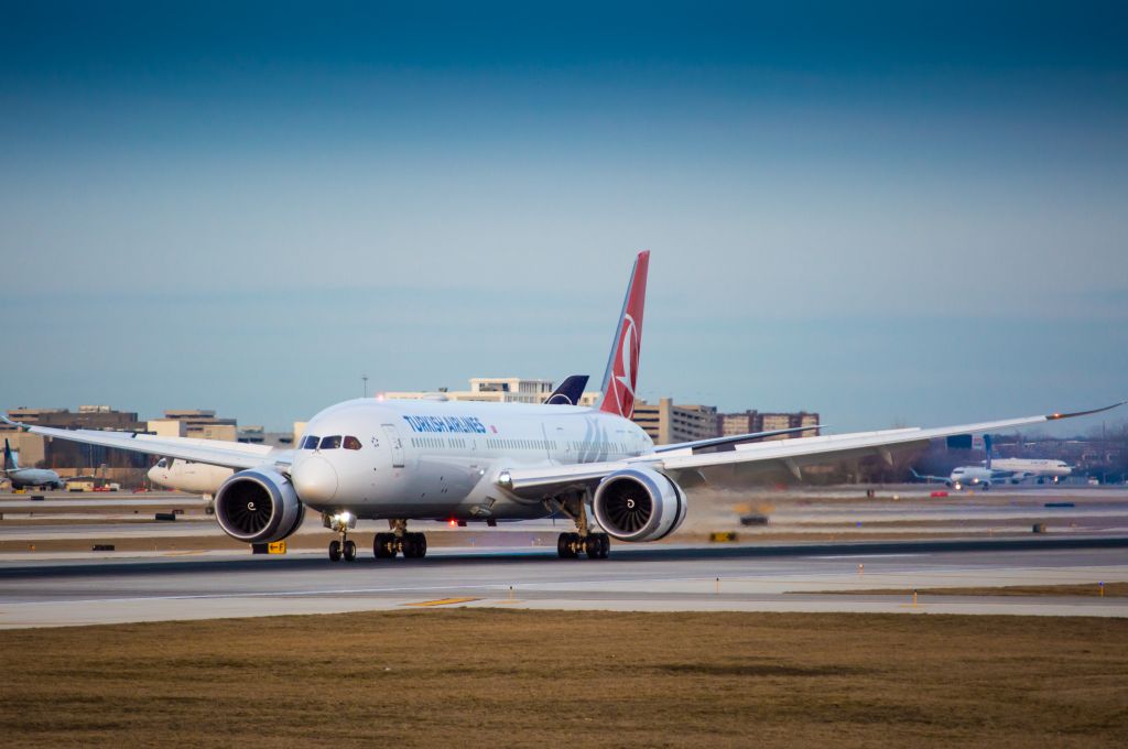 Boeing 787-9 Dreamliner (TC-LLJ)