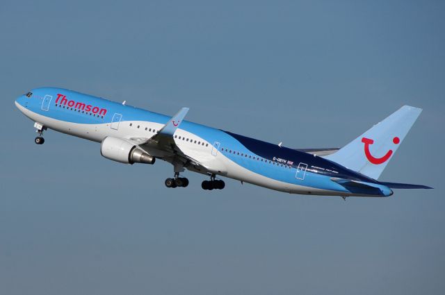 BOEING 767-300 (G-OBYH)