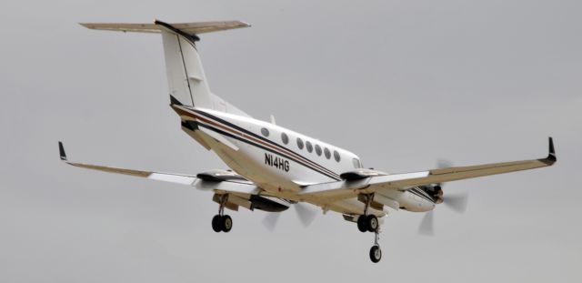 Beechcraft Super King Air 200 (N14HG)