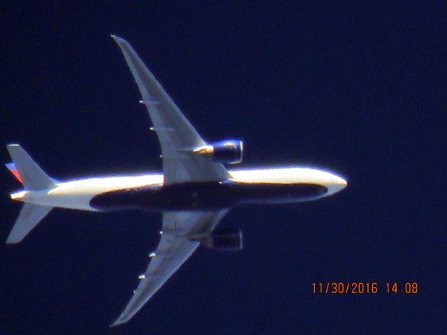 BOEING 777-200LR (N705DN)