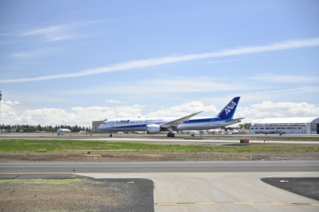 Boeing 787-9 Dreamliner (JA933A)