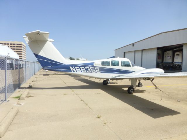 Beechcraft Bonanza (36) (N66352)