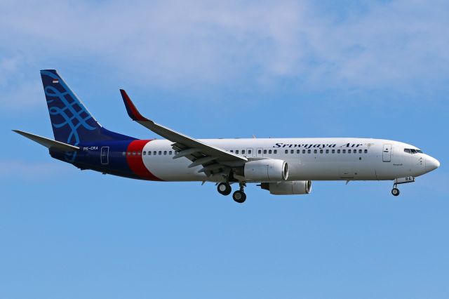 Boeing 737-700 (PK-CRA)