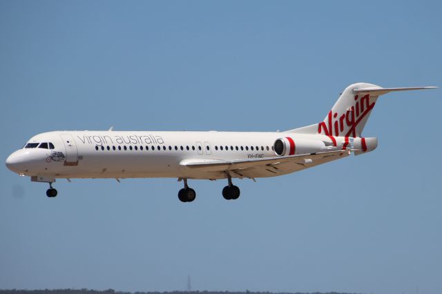 Fokker 100 (VH-FNC) - finals to 03