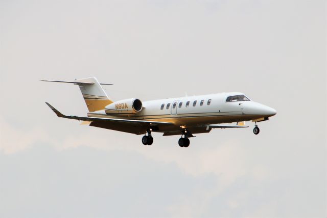 Bombardier Learjet 75 (N6DA)