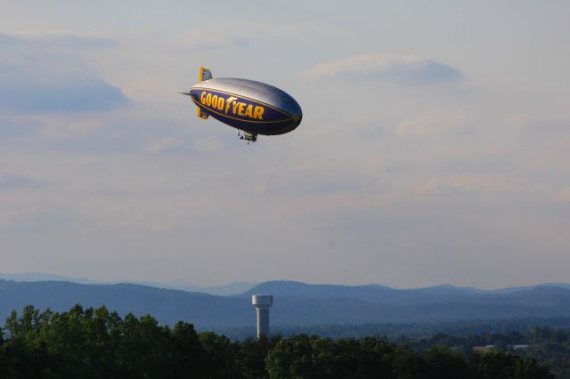 N3A — - Goodyear Airship N3A landing runway 19 at the Hickory Airport