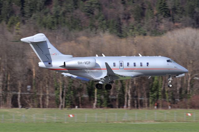 Canadair Challenger 350 (9H-VCP)