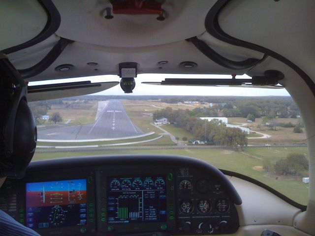 Cirrus SR-22 (N19BA) - On Final to Jumbolair!