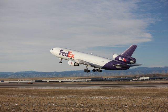 McDonnell Douglas DC-10 (N321FE)