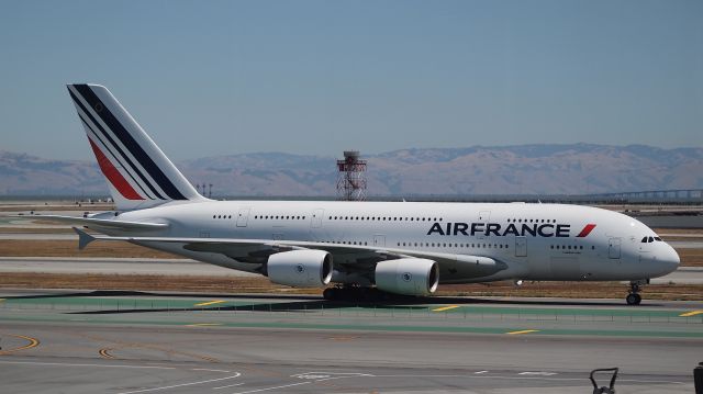 Airbus A380-800 (F-HPJA)