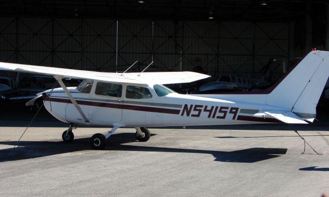 Cessna Skyhawk (N54159)