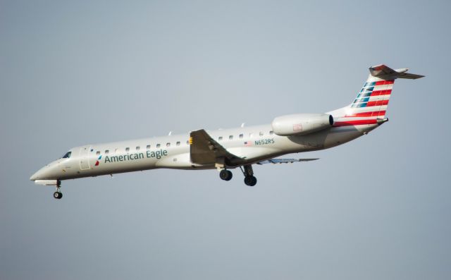 Embraer ERJ-145 (N652RS)