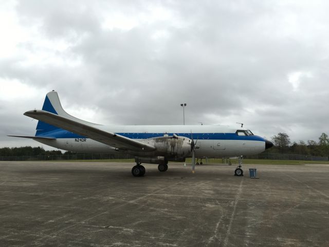 CONVAIR CV-340 Convairliner (N24DR)