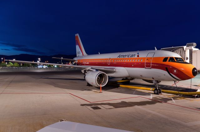 Airbus A319 (N742PS) - sitting at B18 after arriving from DFW