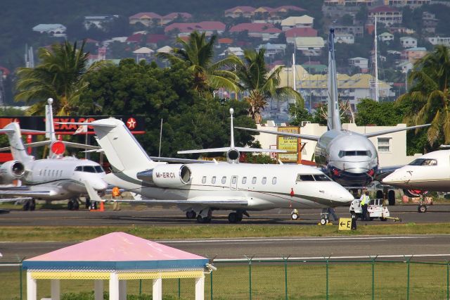 Canadair Challenger (M-ERCI)