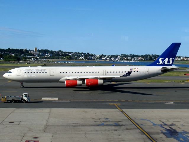 Airbus A340-300 (LN-RKP)