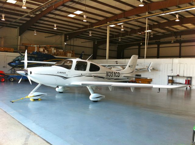 Cirrus SR-22 (N351CD)