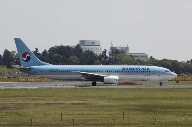 Boeing 737-900 (HL7727) - Departure at Narita Intl Airport Rwy16R on 2013/05/06