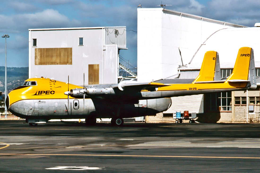 VH-IPB — - IPEC AVIATION - ARMSTRONG WHITWORTH AW-650 ARGOSY 222 - REG : VH-IPB (CN 6805) - ADELAIDE INTERNATIONAL AIRPORT SA. AUSTRALIA - YPAD (12/3/1989)