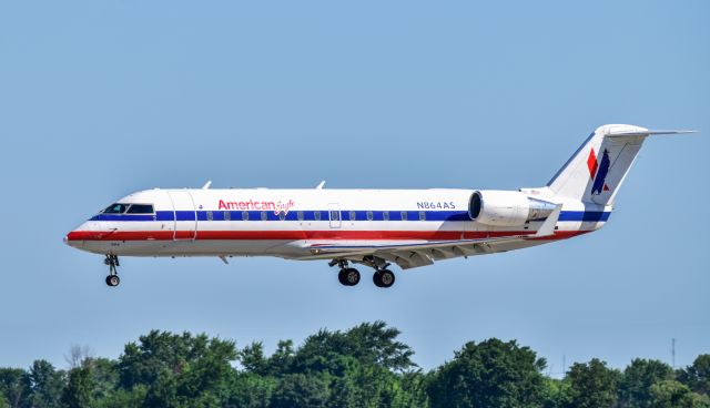 Canadair Regional Jet CRJ-200 (N864AS) - AIRLINE:br /American Eagle (Operated by SkyWest Airlines)br /AIRCRAFT:br /Bombardier CRJ-200LRbr /REGISTRATION:br /N864ASbr /STATUS:br /Withdrawn from use on September 30, 2018br /PHOTO LOCATION:br /Dayton International Airport (KDAY)br /PHOTO DATE:br /June 25, 2017br /COPYRIGHT:br /1217 Photography (James Marion)