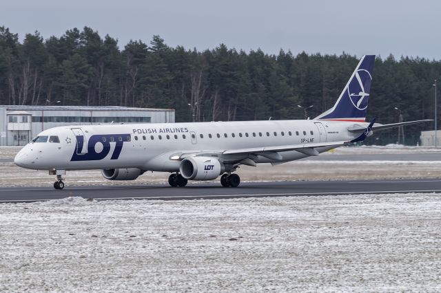 Embraer ERJ-190 (SP-LNF)