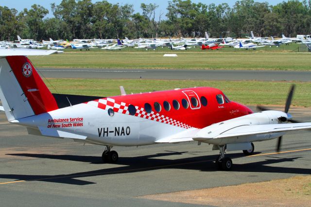 Beechcraft Super King Air 350 (VH-NAO) - Temora air show 2015