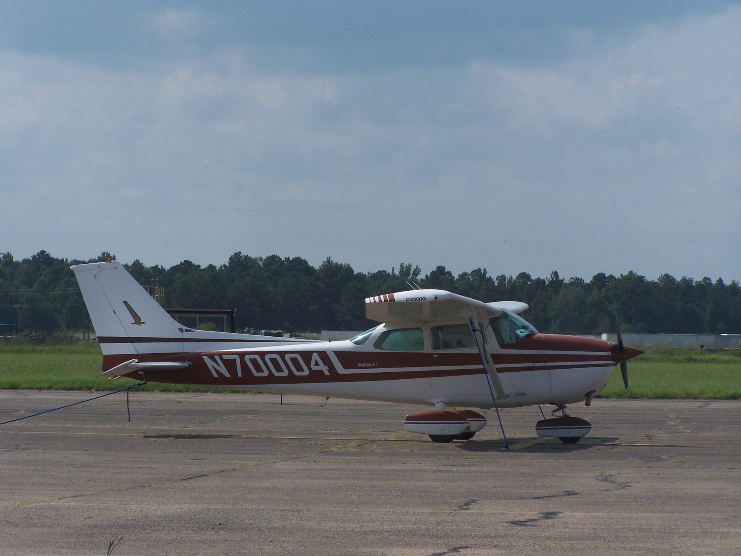 Cessna Skyhawk (N70004)