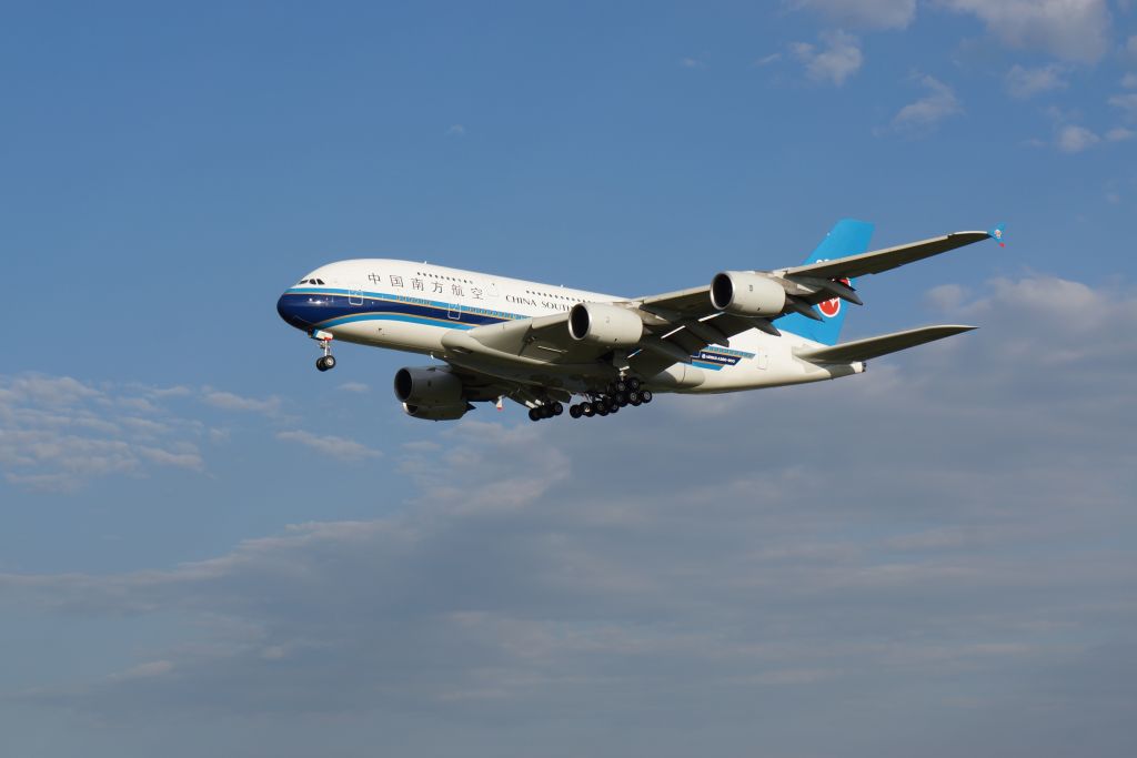 Airbus A380-800 (B-6138)