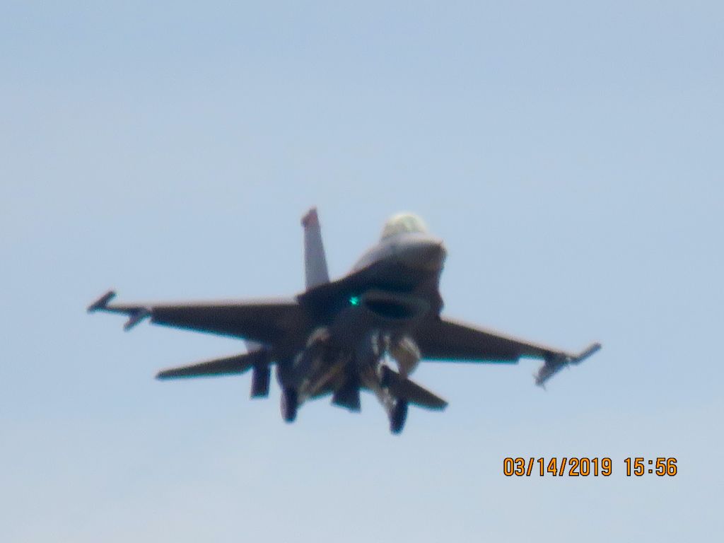 Lockheed F-16 Fighting Falcon (89-2138)