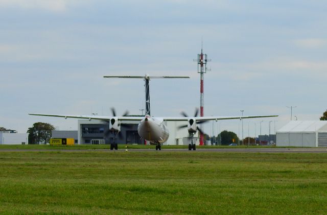 de Havilland Dash 8-400 (OY-YBZ) - EPLB