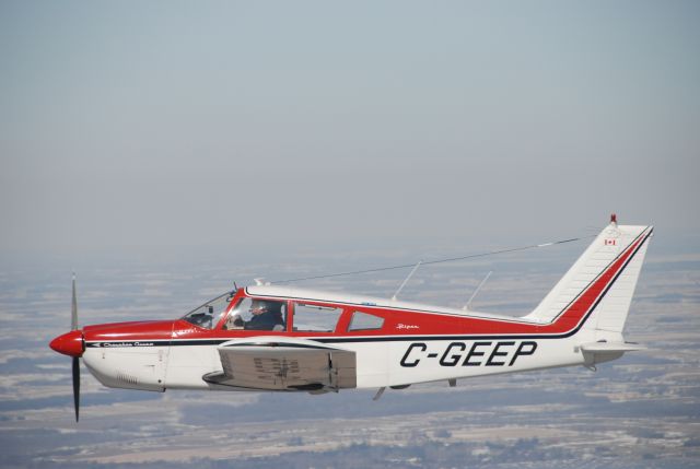 Piper Cherokee Arrow (C-GEEP)